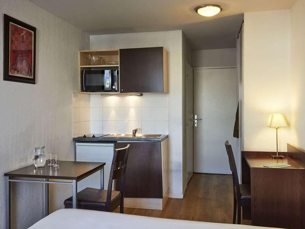 Aparthotel Adagio Access Paris Saint-Denis Pleyel Habitación foto